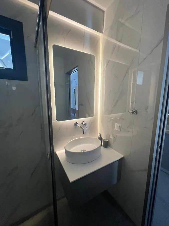 Diamond Light Apartments Nikiti